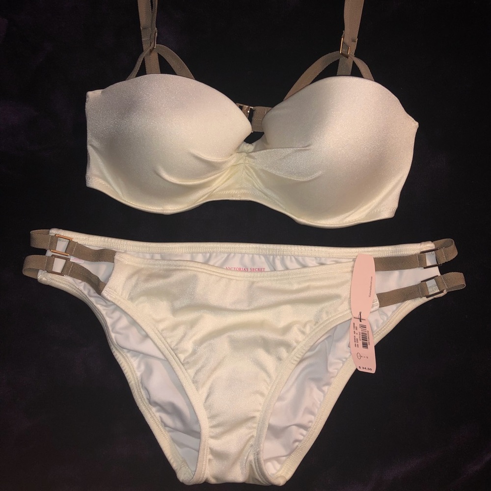 Victoria’s Secret Very Sexy “Love Bikini”